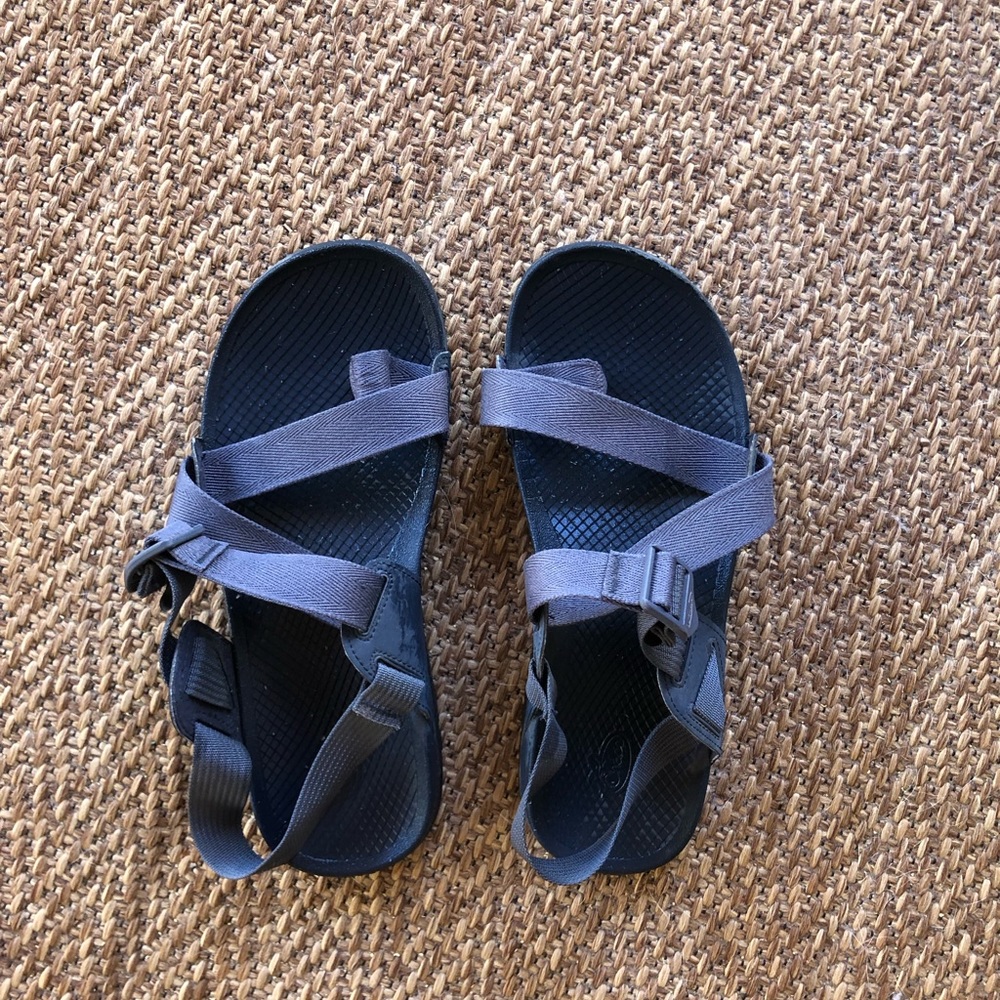 Men’s Chaco sandals with toe strap